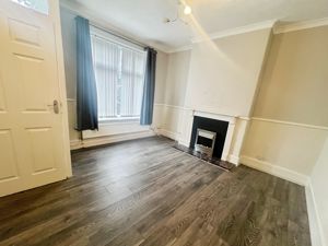 Lounge- click for photo gallery